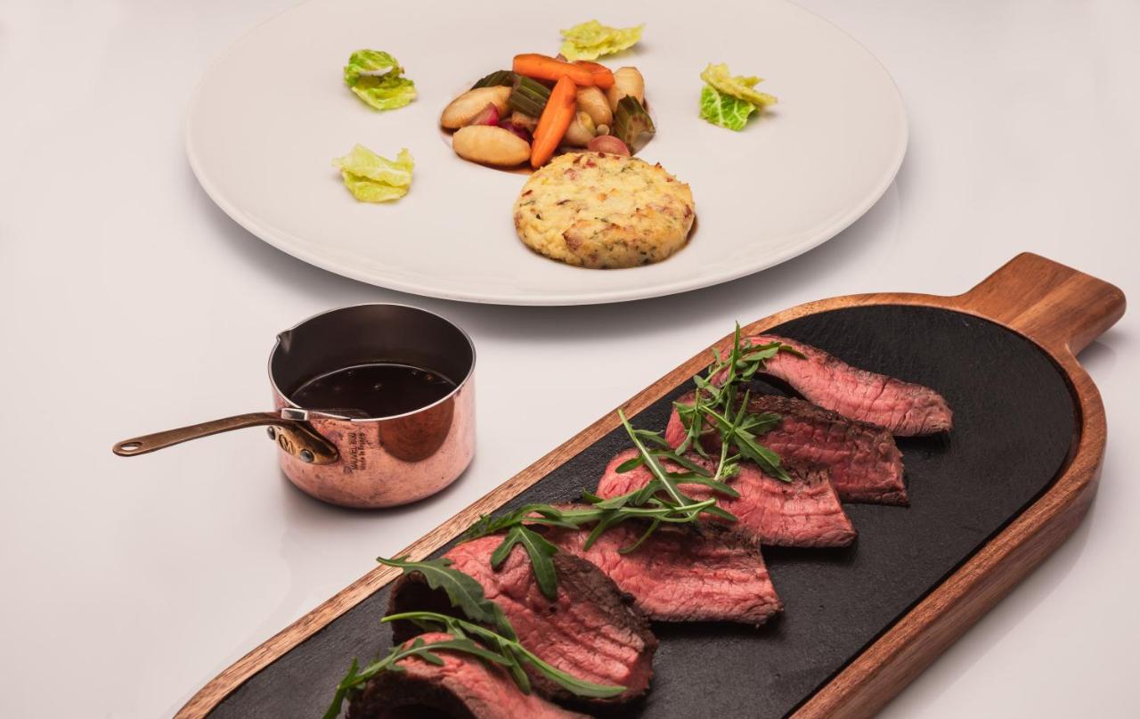 Hotel Bischofhof - Bistro Jasmin Кьюза Экстерьер фото