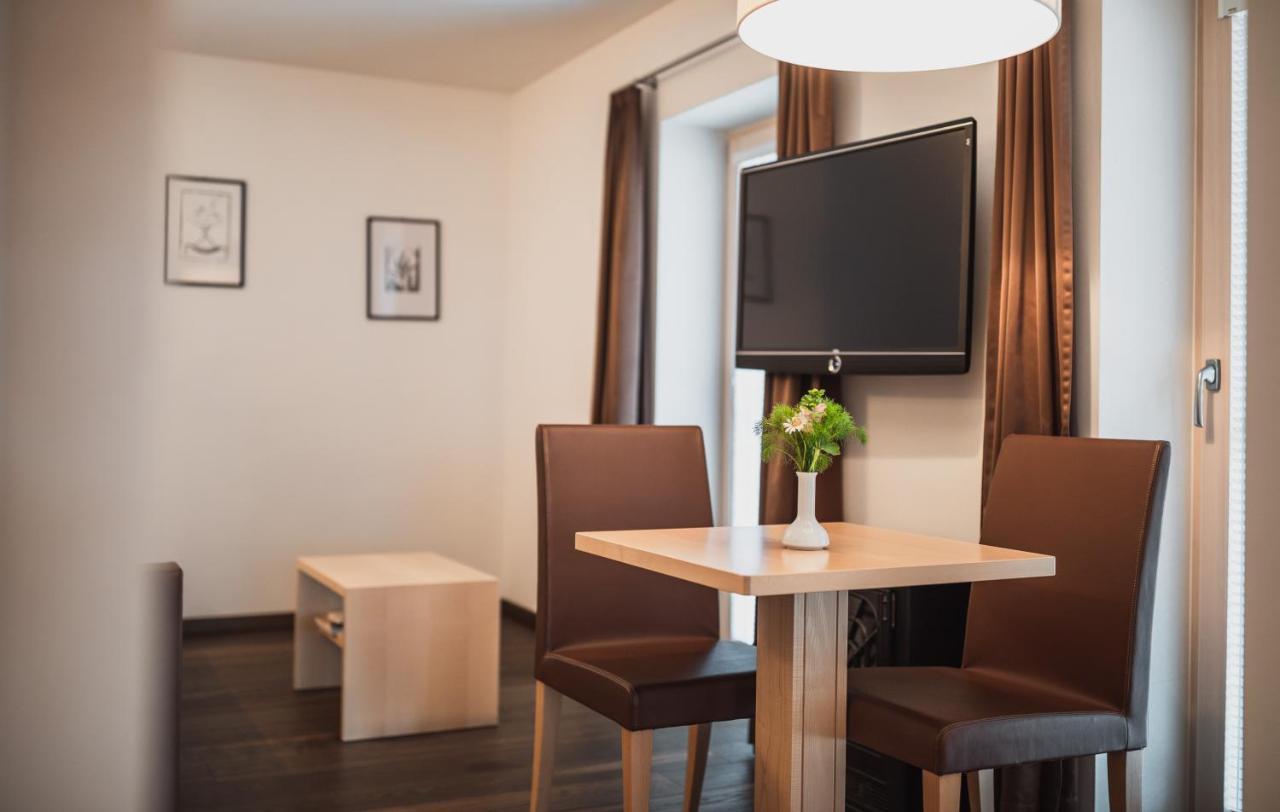 Hotel Bischofhof - Bistro Jasmin Кьюза Экстерьер фото
