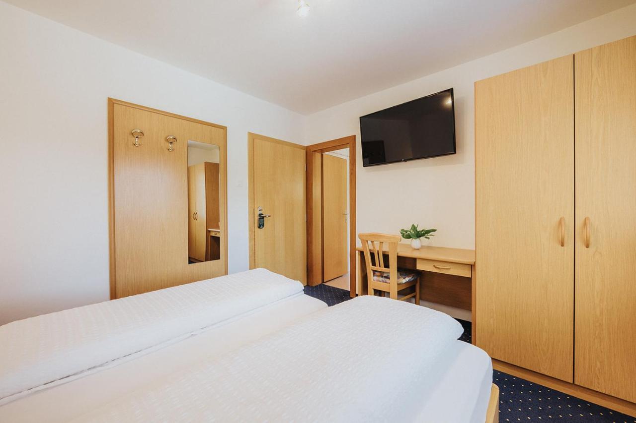 Hotel Bischofhof - Bistro Jasmin Кьюза Экстерьер фото