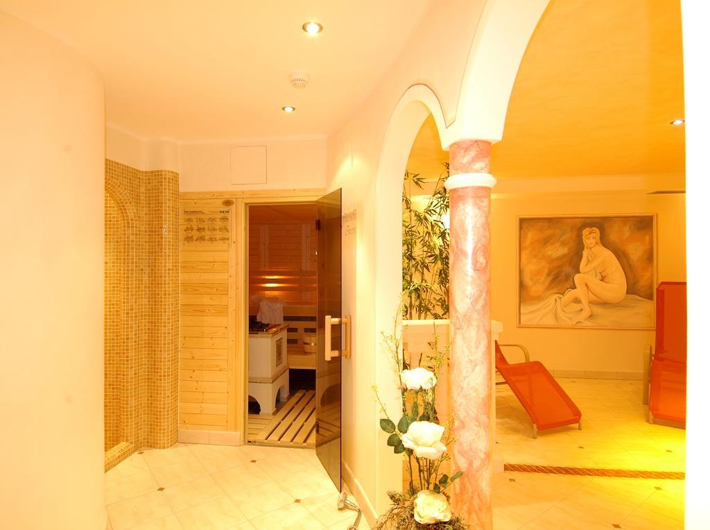 Hotel Bischofhof - Bistro Jasmin Кьюза Экстерьер фото