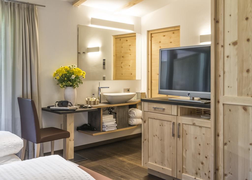 Hotel Bischofhof - Bistro Jasmin Кьюза Экстерьер фото
